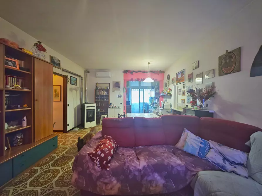 Immagine 5 di Quadrilocale in vendita  in Via Antonio Gramsci 31 a Ortonovo