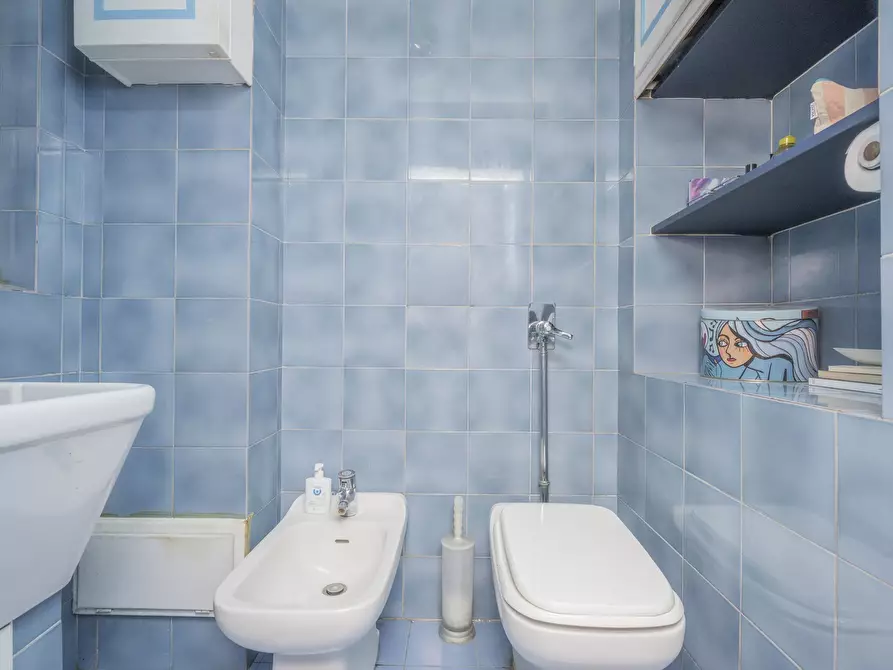 Immagine 28 di Trilocale in vendita  in via giulia di barolo 29 a Torino