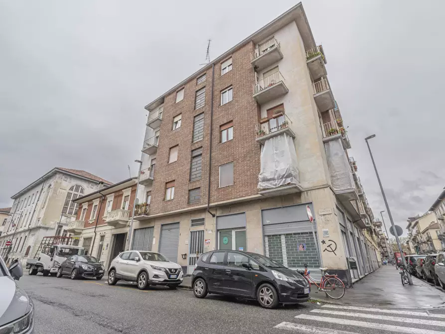 Immagine 1 di Quadrilocale in vendita  in Via Santhià 31 a Torino