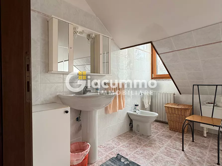 Immagine 29 di Casa bifamiliare in vendita  in Via Mezzana 209 a Potenza