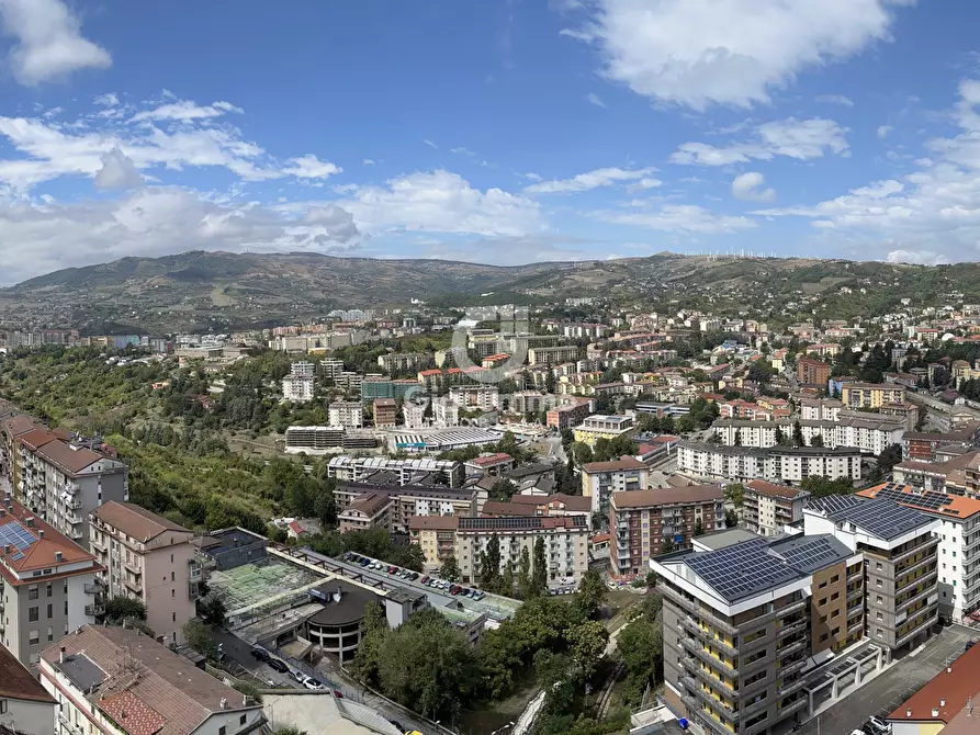 Immagine 10 di Quadrilocale in vendita  in Via Due Torri a Potenza