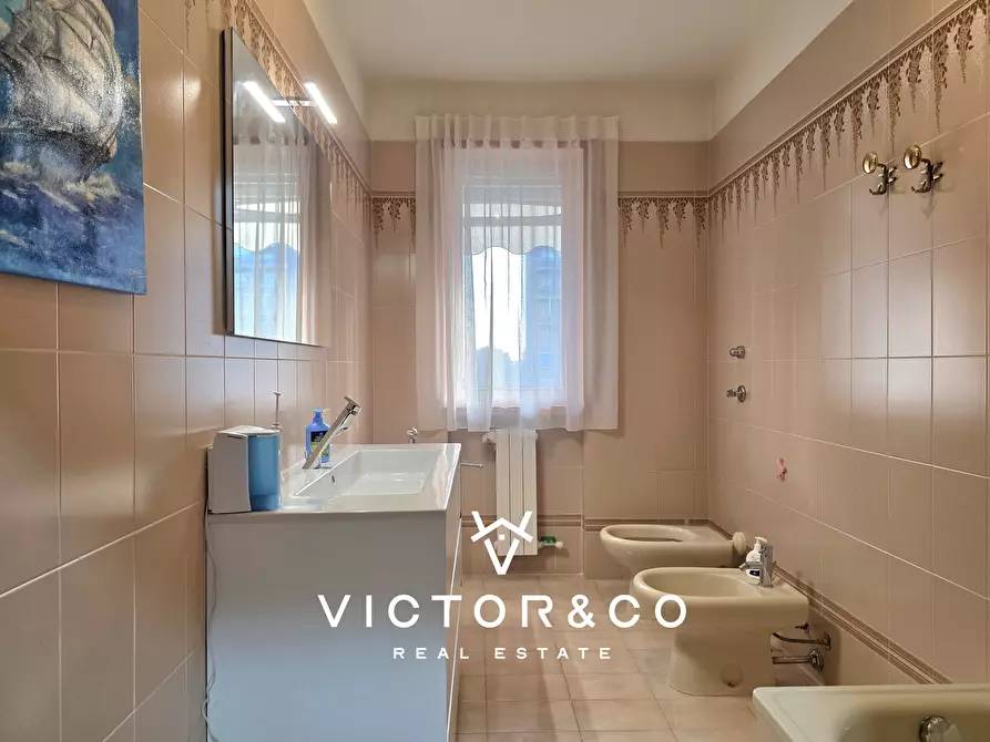 Immagine 20 di Trilocale in vendita  in Viale Giulio Cesare 119 a Novara