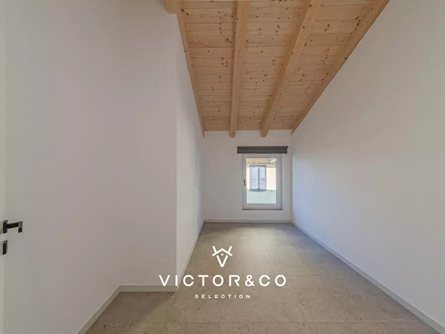 Immagine 24 di Villa in vendita  in Vicolo G. Brustio 1 a Galliate