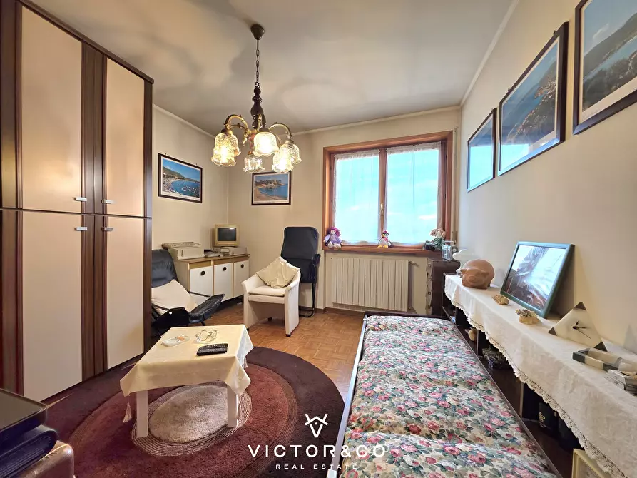 Immagine 23 di Quadrilocale in vendita  in Piazza Nobili de Toma 9 a Omegna