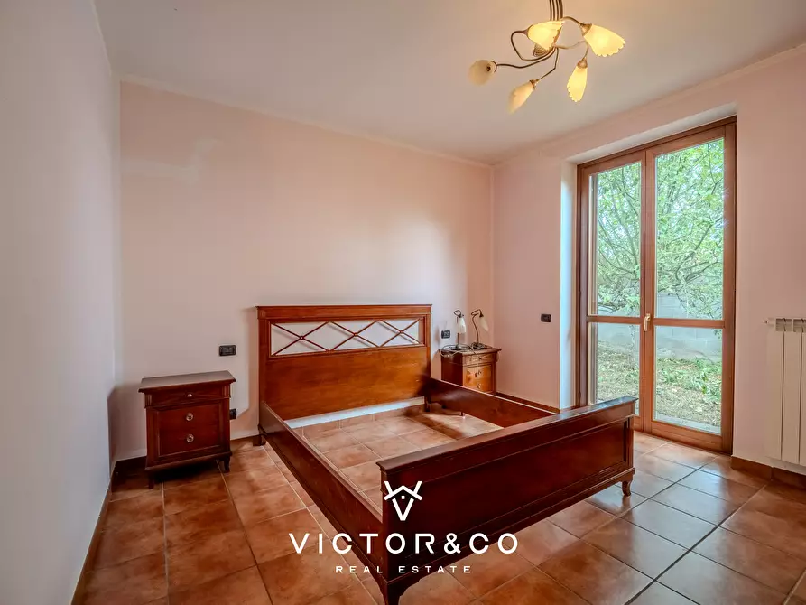 Immagine 11 di Casa bifamiliare in vendita  in Via Borghetto 4 a Casalino