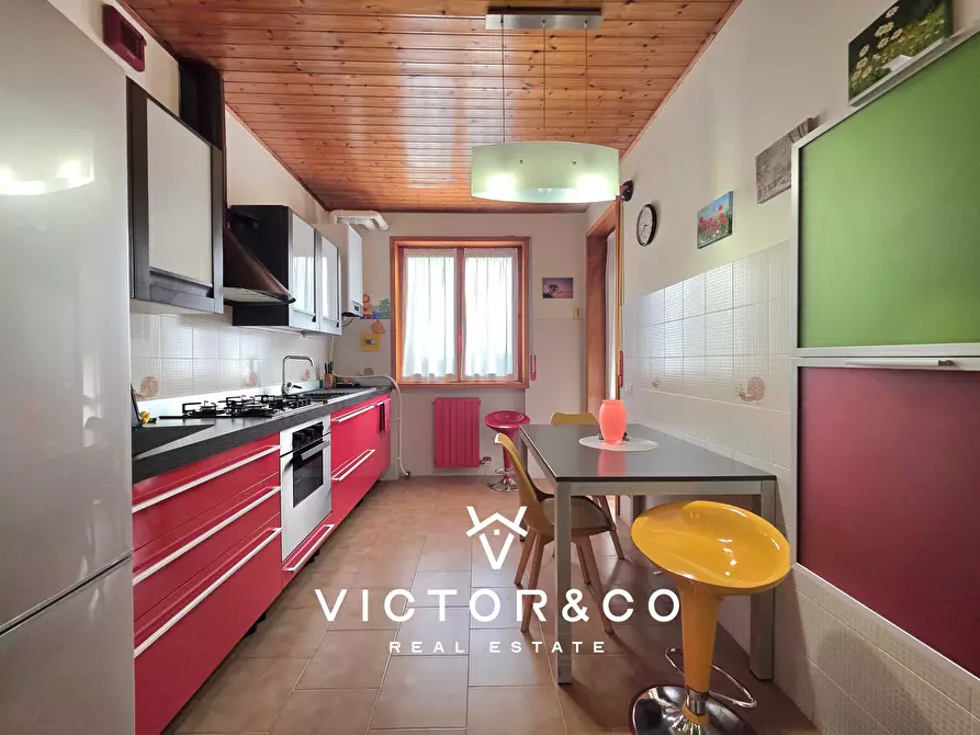 Immagine 12 di Trilocale in vendita  in Viale Giulio Cesare 119 a Novara