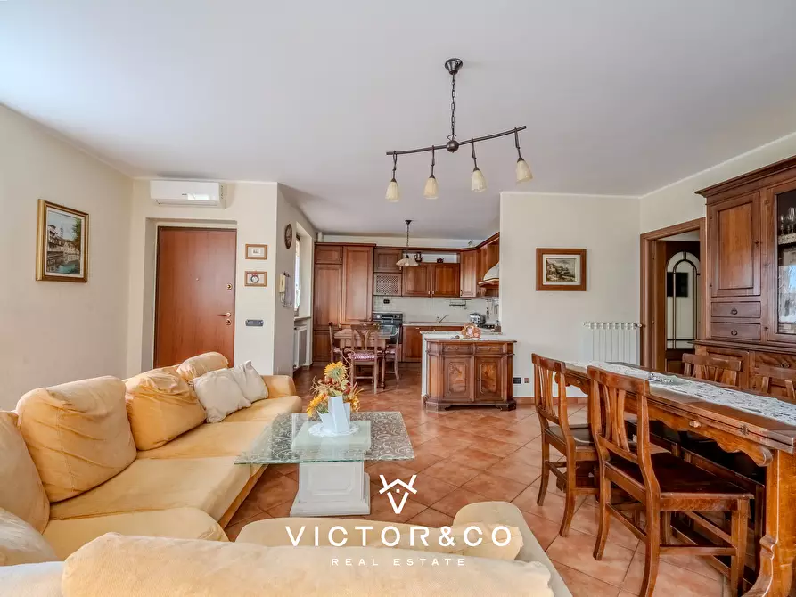 Immagine 28 di Casa bifamiliare in vendita  in Via Borghetto 4 a Casalino