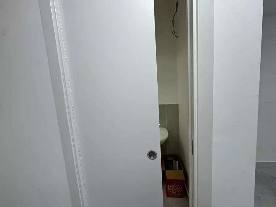 Immagine 11 di Ufficio in affitto  in Via Imperatore Federico a Palermo