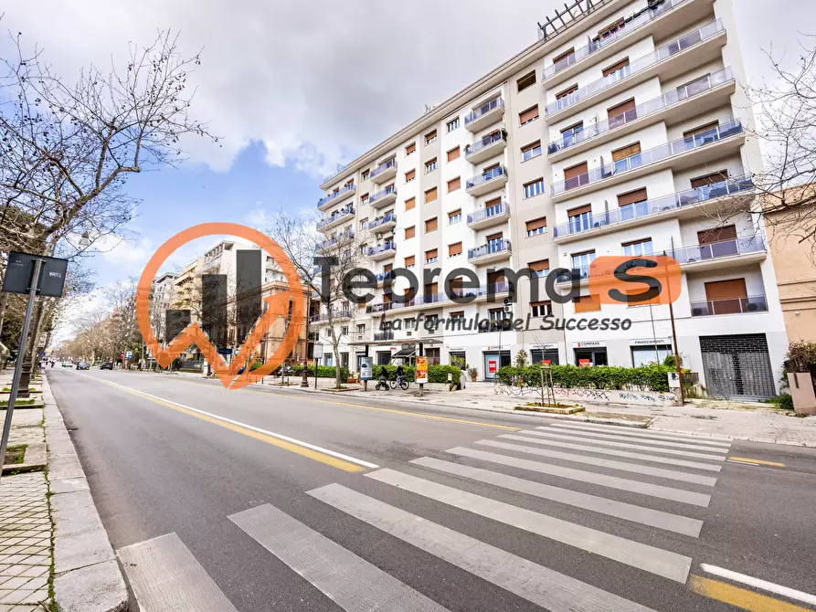 Immagine 32 di Trilocale in vendita  a Palermo