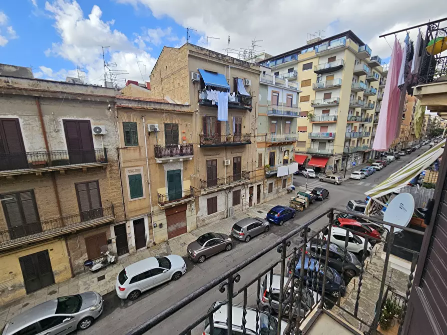 Immagine 10 di Stanza singola in affitto  a Palermo