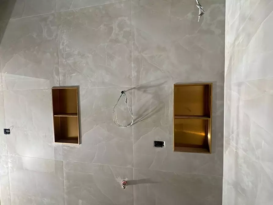 Immagine 20 di Appartamento in vendita  in Via Albergheria a Palermo