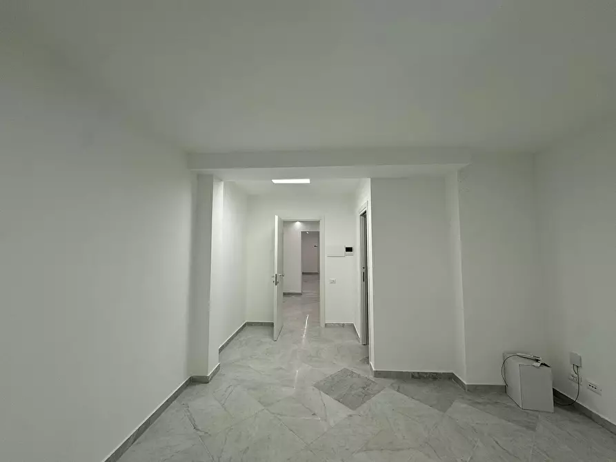 Immagine 9 di Ufficio in affitto  in Via Imperatore Federico a Palermo