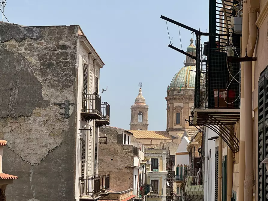 Immagine 39 di Appartamento in vendita  in Via Porta di Castro a Palermo