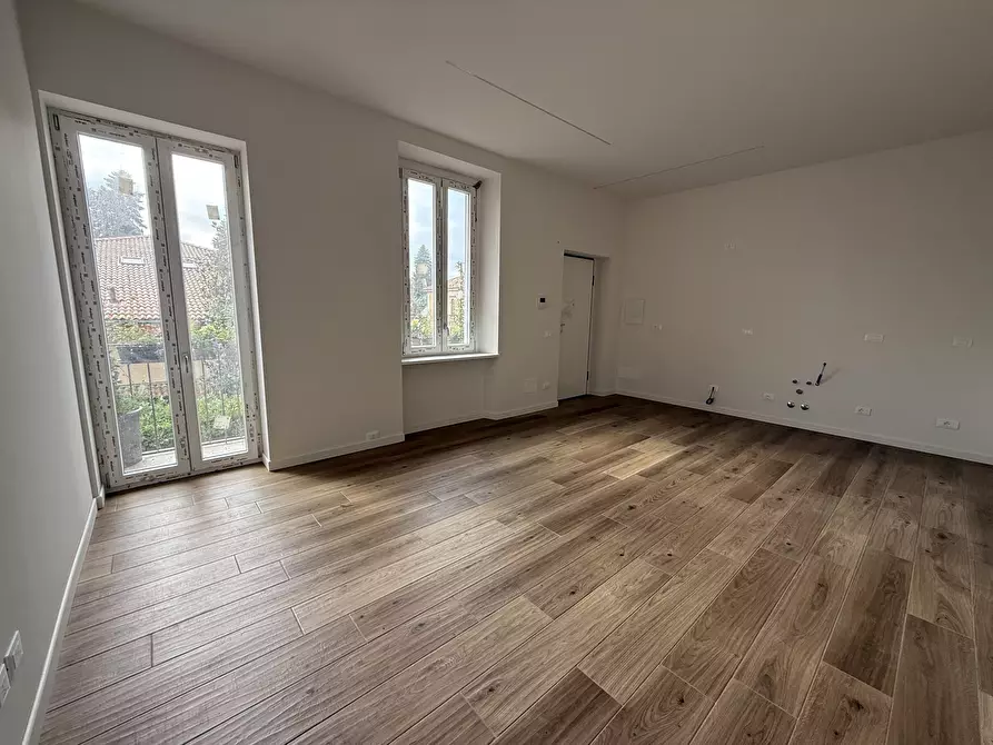 Immagine 24 di Bilocale in vendita  in Via Giuseppe Sirtori 1 a Carate Brianza