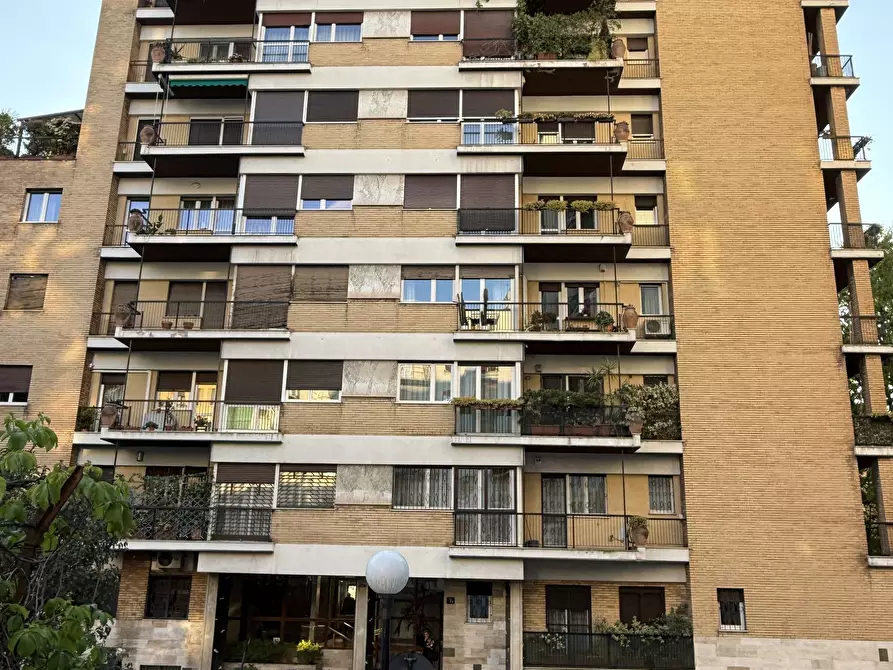 Immagine 107 di Pentalocale in vendita  in Via Roberto Moroni 7A a Sesto San Giovanni