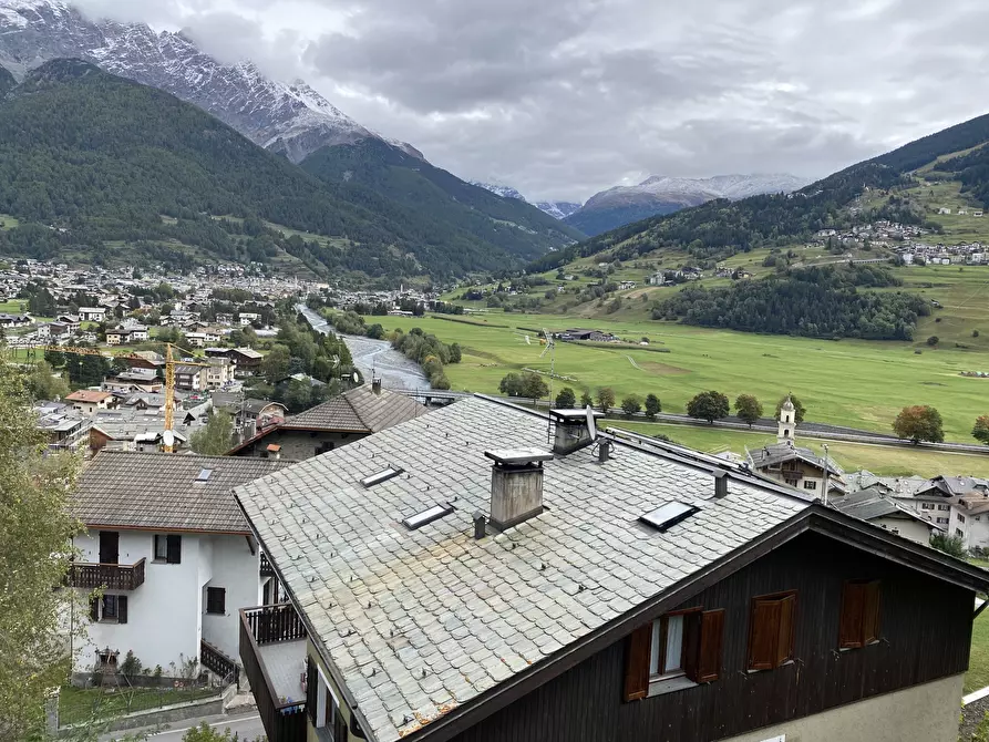 Immagine 50 di Quadrilocale in vendita  in Via al Forte 9 a Valdisotto
