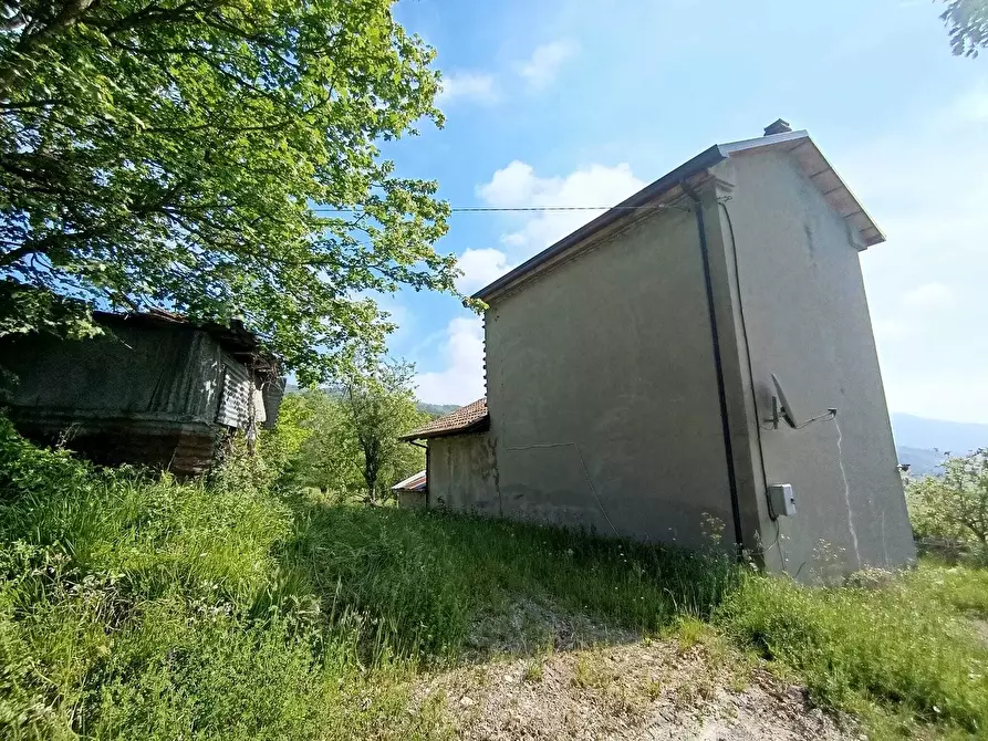Immagine 2 di Casa indipendente in vendita  a Bore