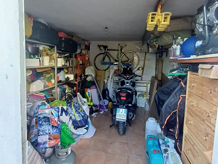 Immagine 32 di Trilocale in vendita  a Medesano