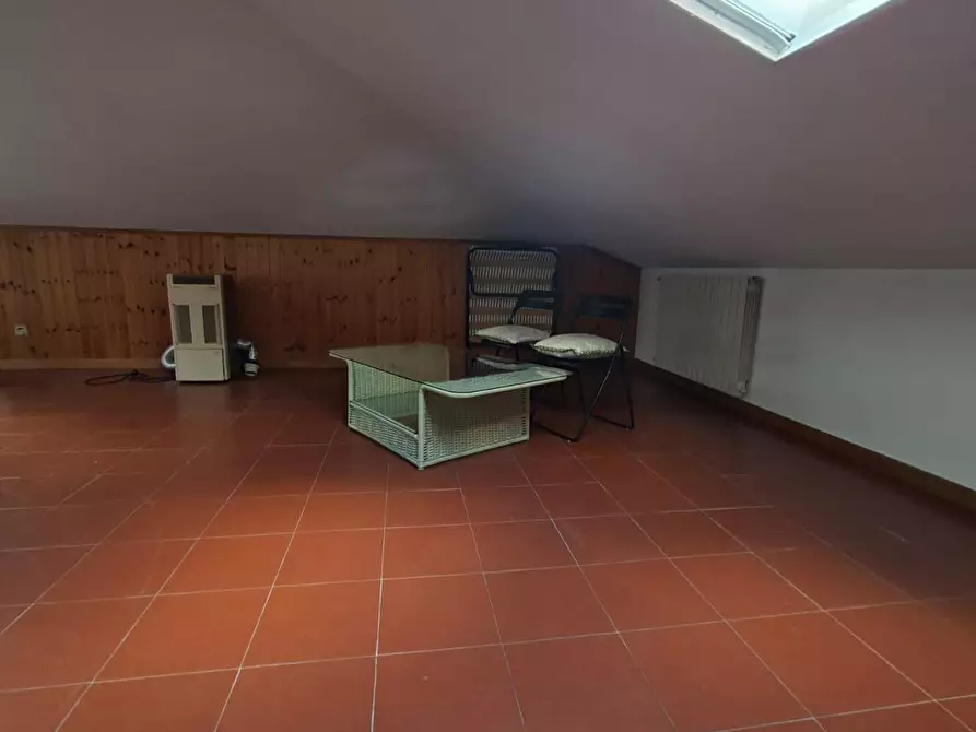 Immagine 42 di Quadrilocale in vendita  a Massa