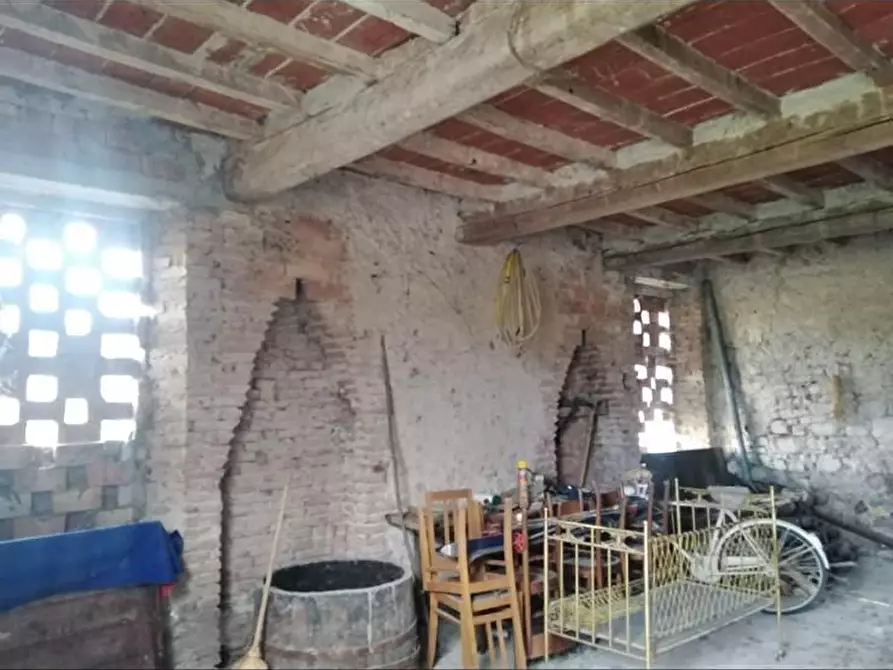 Immagine 7 di Attività artigianale in vendita  a Fornovo Di Taro
