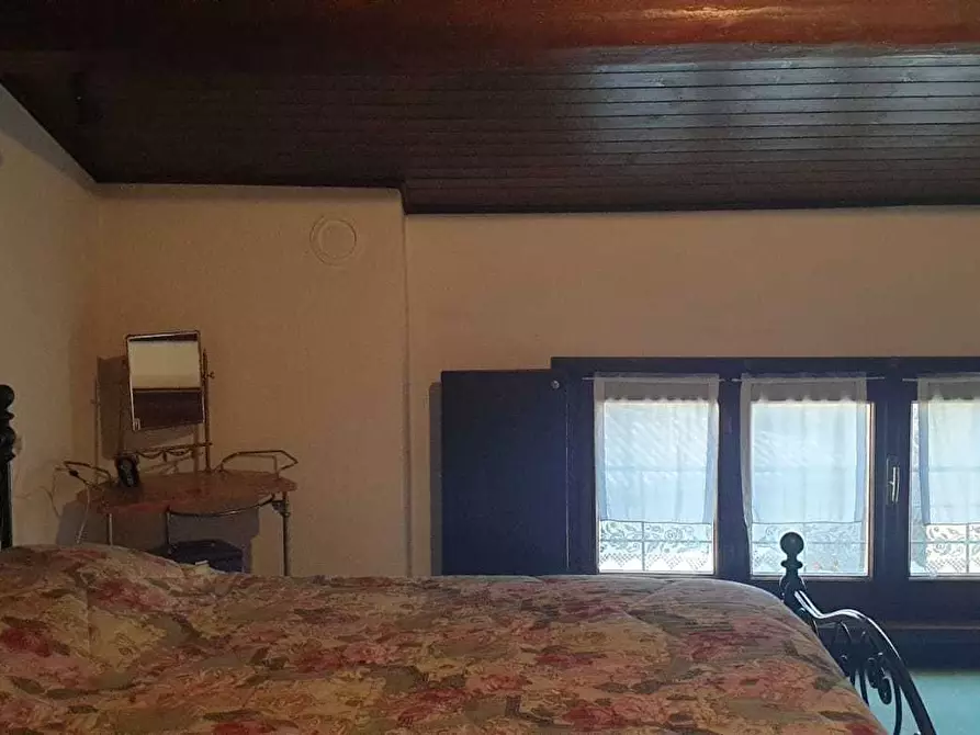 Immagine 13 di Quadrilocale in vendita  a Fornovo Di Taro