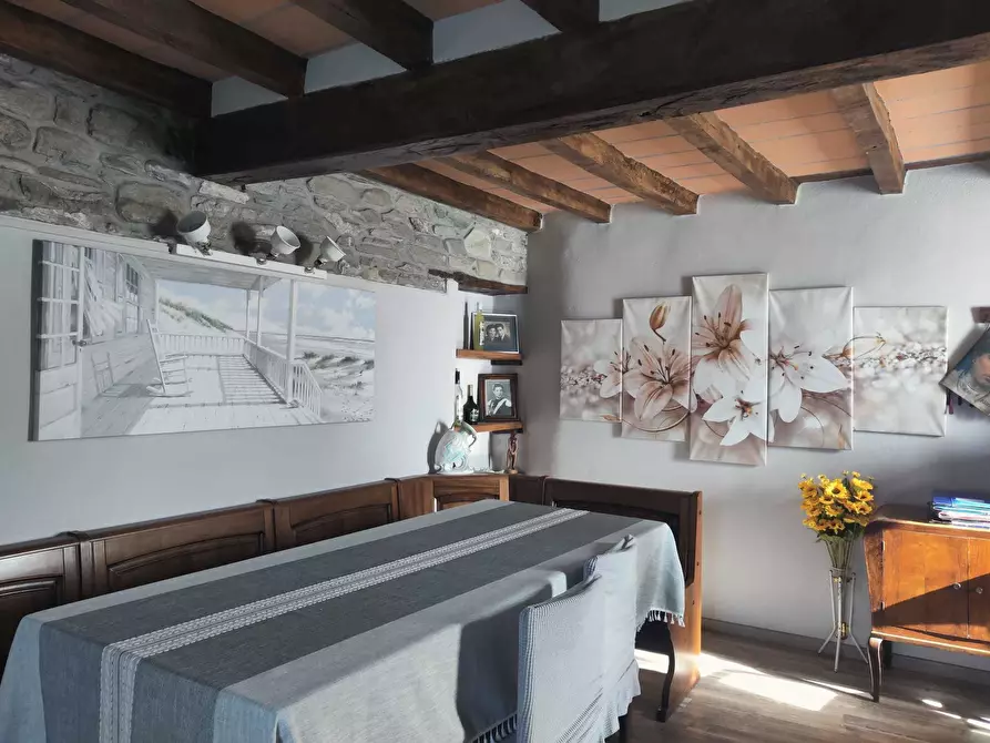 Immagine 27 di Casa indipendente in vendita  a Varano De' Melegari