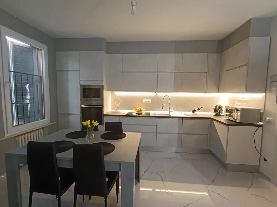 Immagine 11 di Quadrilocale in vendita  a Fornovo Di Taro