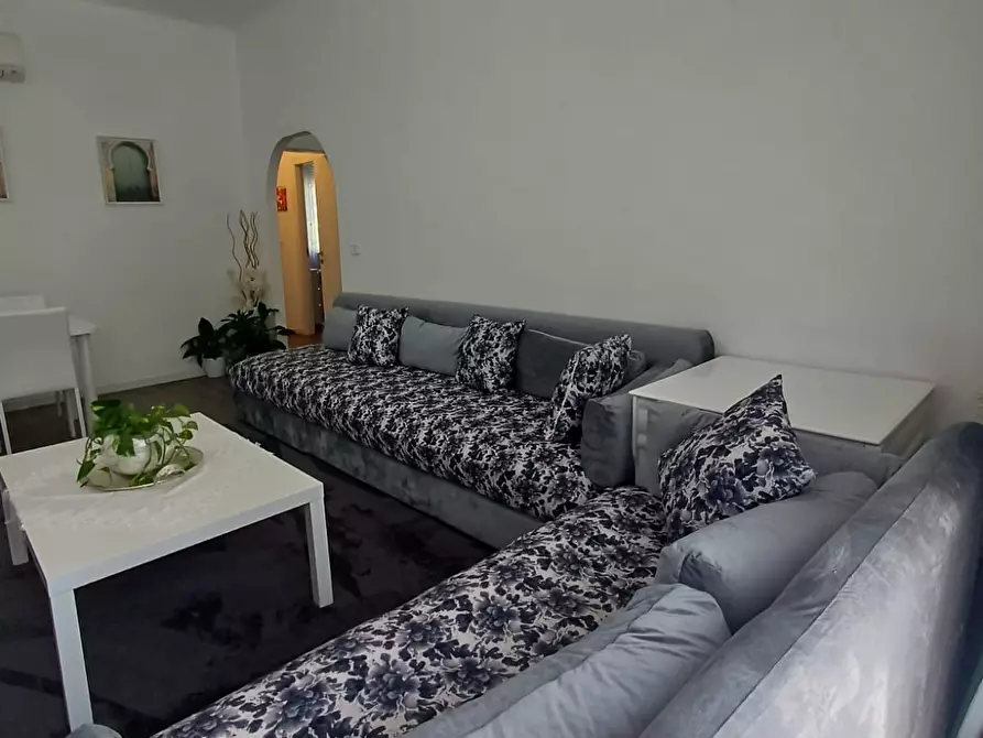 Immagine 8 di Trilocale in vendita  a Medesano