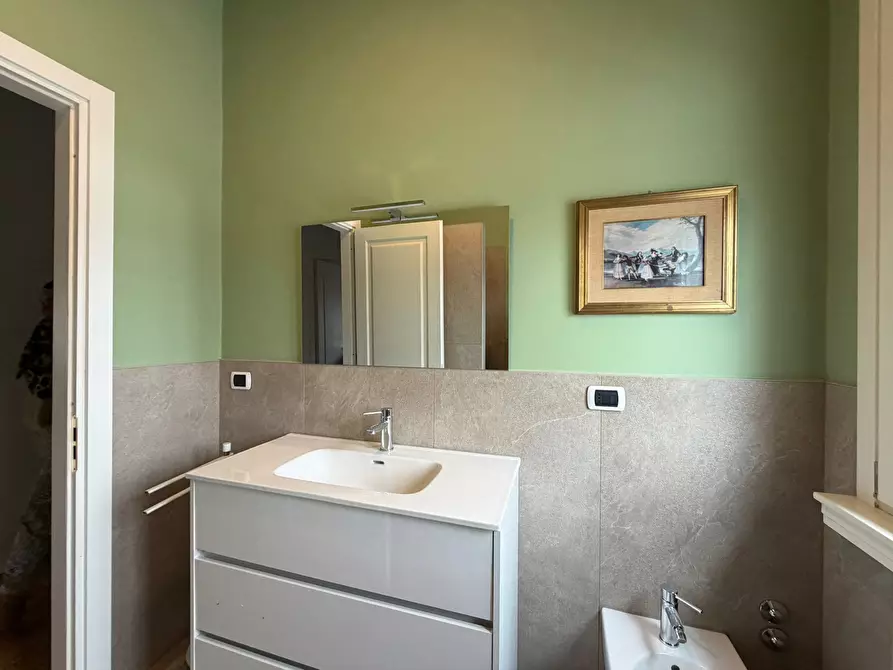 Immagine 27 di Trilocale in affitto  a Medesano