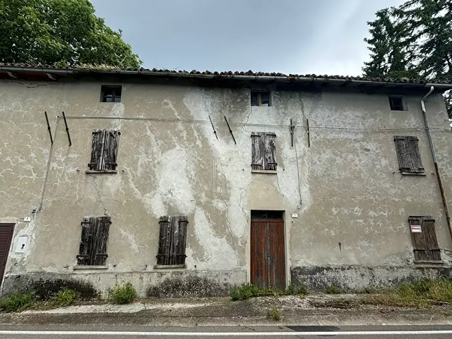 Immagine 2 di Casa indipendente in vendita  a Terenzo