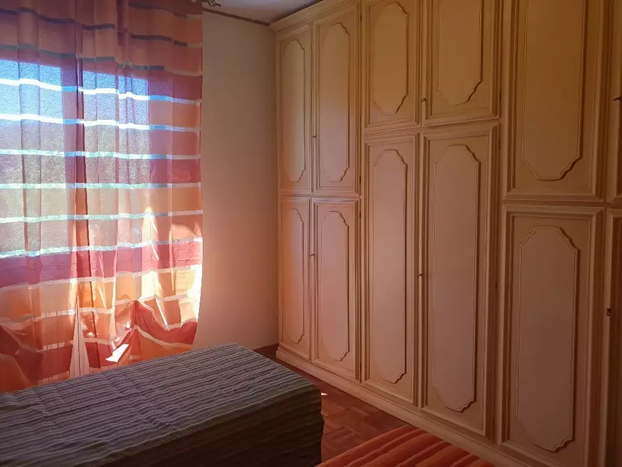 Immagine 19 di Quadrilocale in affitto  a Varano De' Melegari