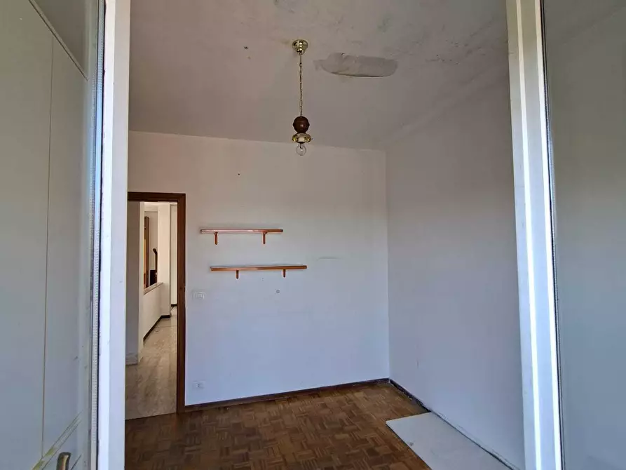 Immagine 46 di Trilocale in vendita  a Medesano