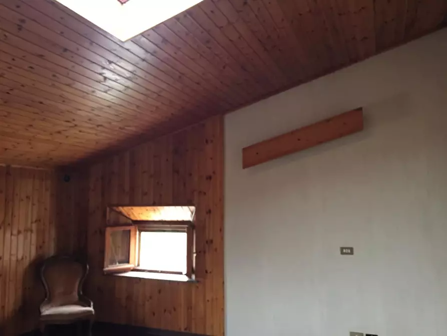 Immagine 25 di Trilocale in vendita  a Fornovo Di Taro