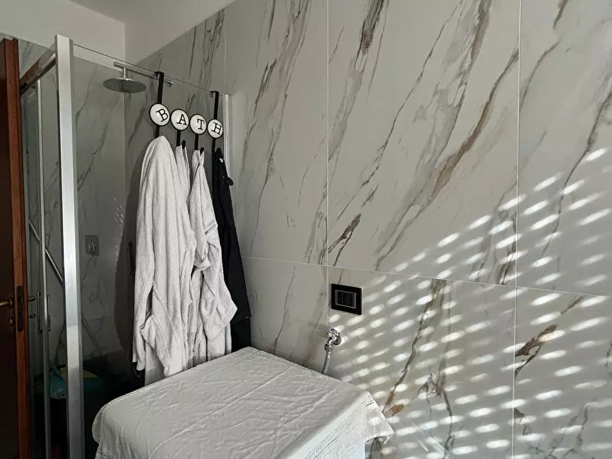 Immagine 31 di Quadrilocale in vendita  a Medesano