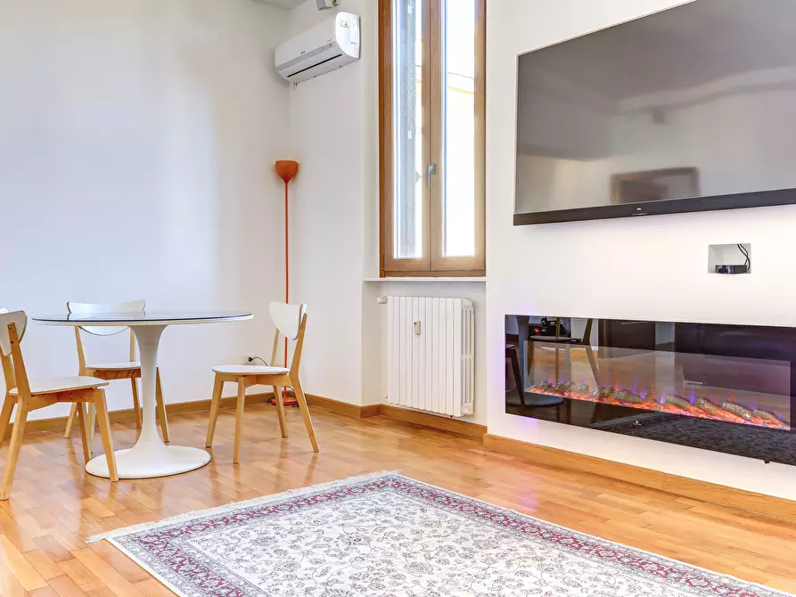 Immagine 10 di Trilocale in vendita  in VIA DI SAN GIOVANNI IN LATERANO 190 a Roma