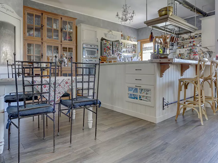 Immagine 8 di Attico in vendita  in Via Davide Campari 18 a Roma