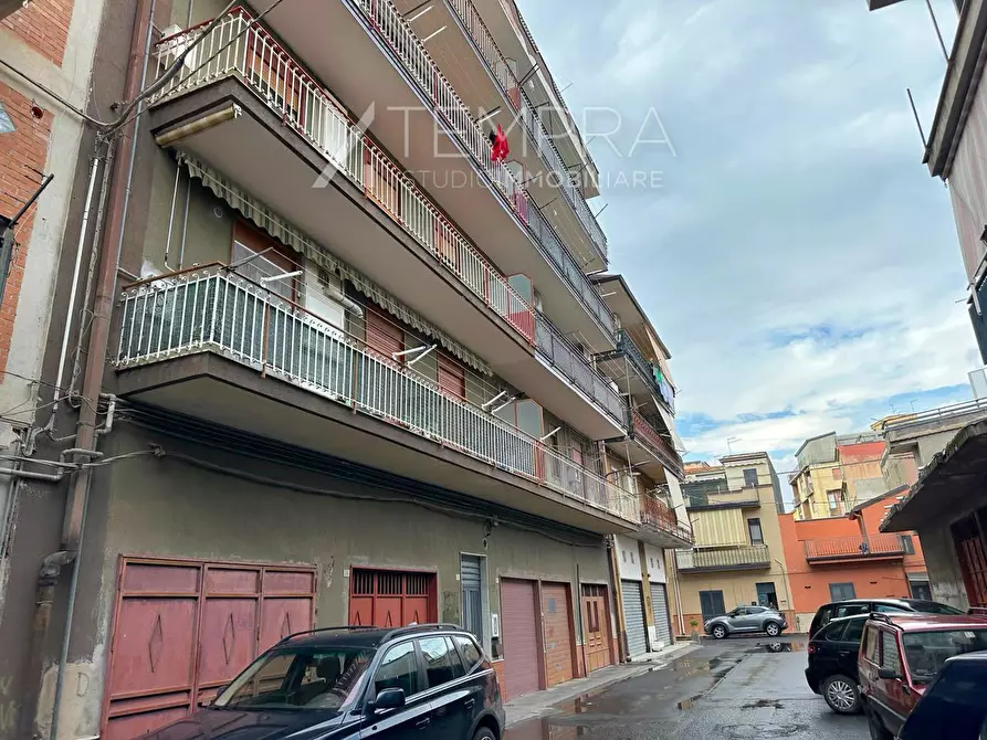 Immagine 28 di Appartamento in vendita  in Via Ninfa Talia a Adrano