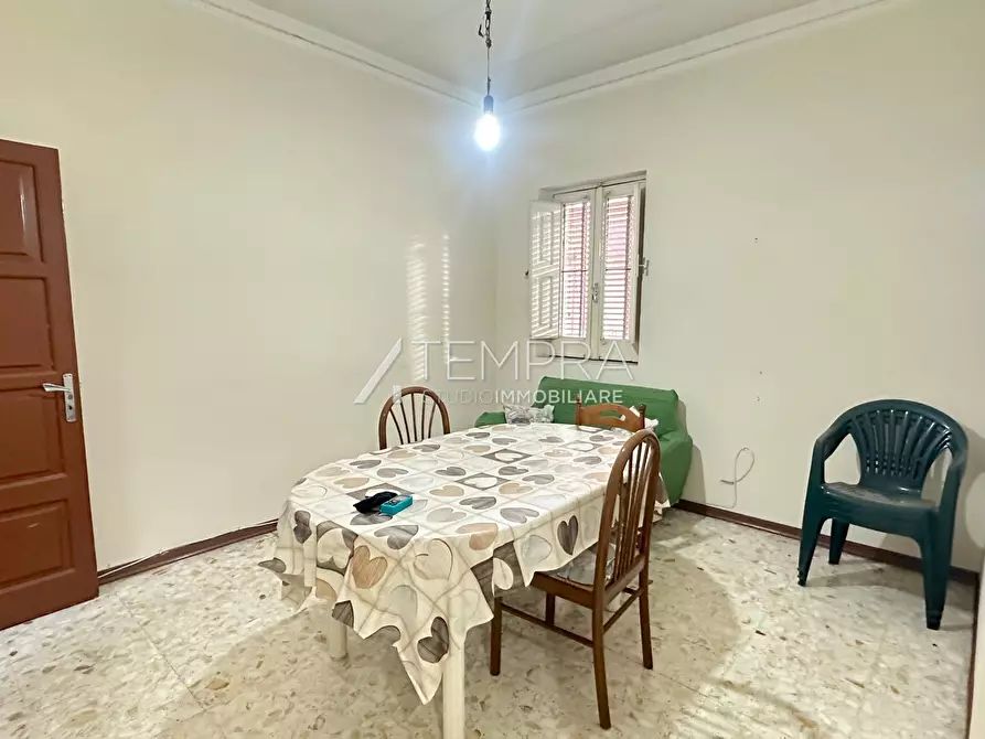 Immagine 14 di Casa indipendente in vendita  in Piazza Giuseppe di Vittorio a Adrano