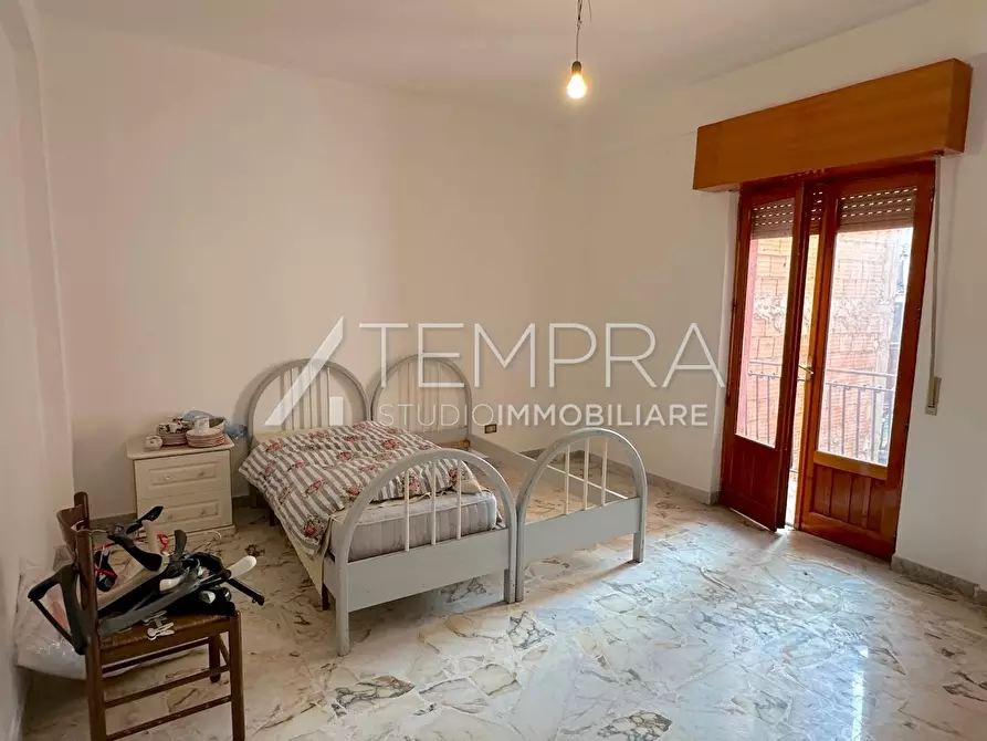 Immagine 16 di Casa indipendente in vendita  a Adrano