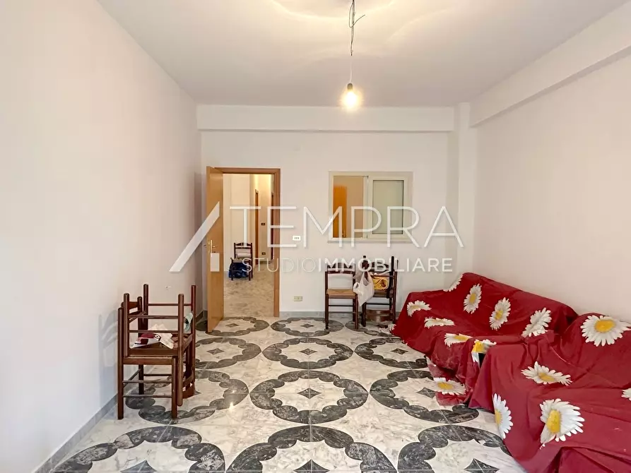 Immagine 4 di Appartamento in vendita  in Via Battiati 96 a Adrano