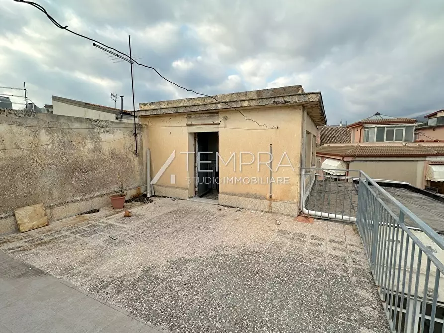 Immagine 21 di Casa indipendente in vendita  a Biancavilla