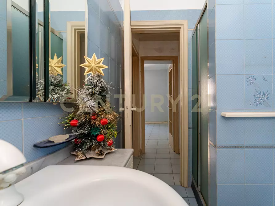 Immagine 46 di Trilocale in vendita  in Via duca degli abruzzi 47 a Catania