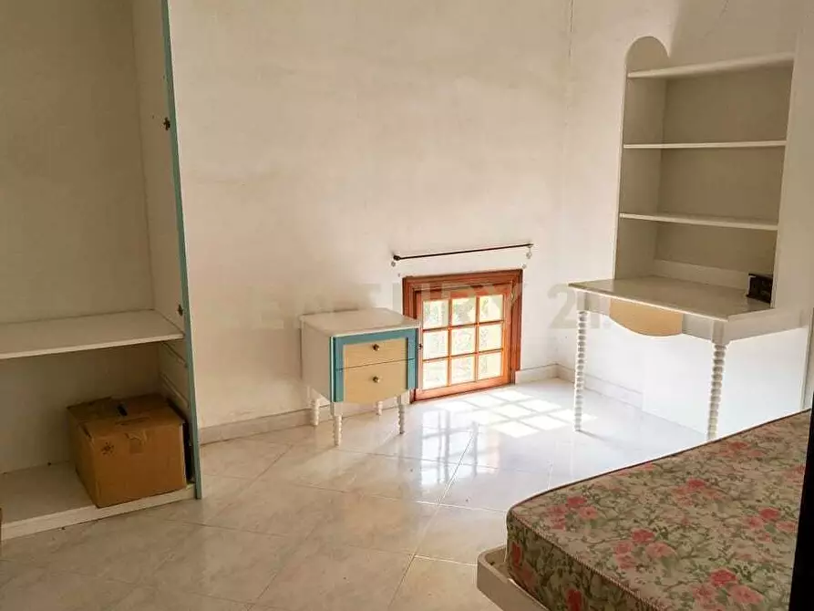 Immagine 17 di Trilocale in vendita  in Via Badalamenti a Carini