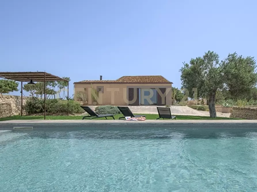 Immagine 8 di Villa in vendita  in Contrada Pagliarello snc a Portopalo Di Capo Passero