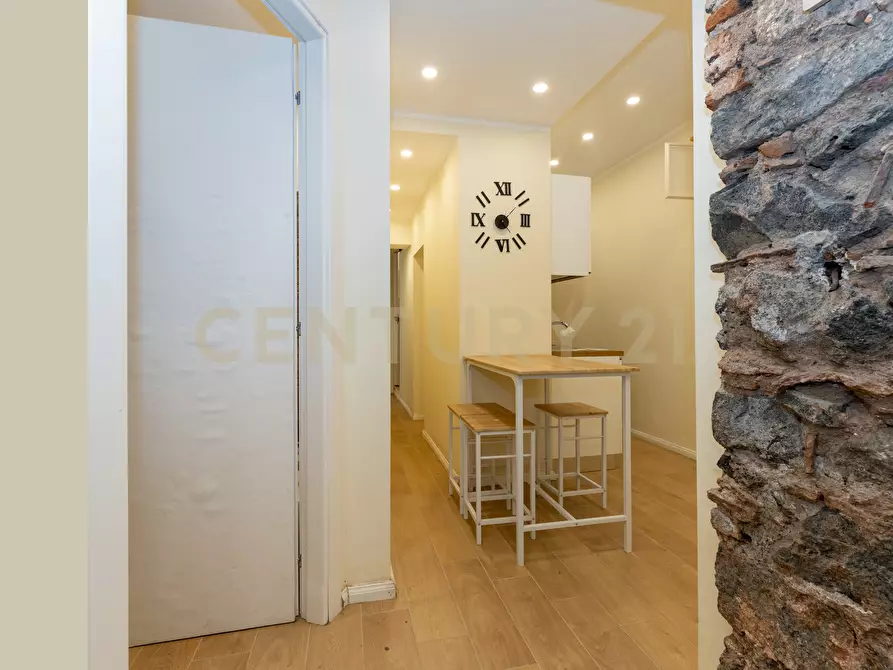 Immagine 11 di Pentalocale in vendita  in Via Alfieri 7 a Catania