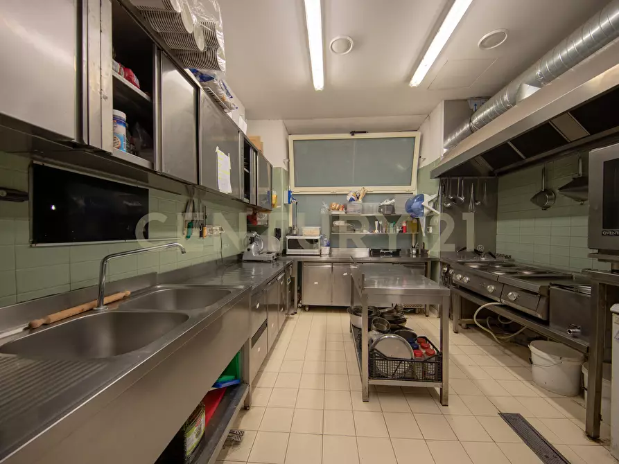 Immagine 34 di Appartamento in vendita  in Piazza di Ponte Lungo 1 a Roma