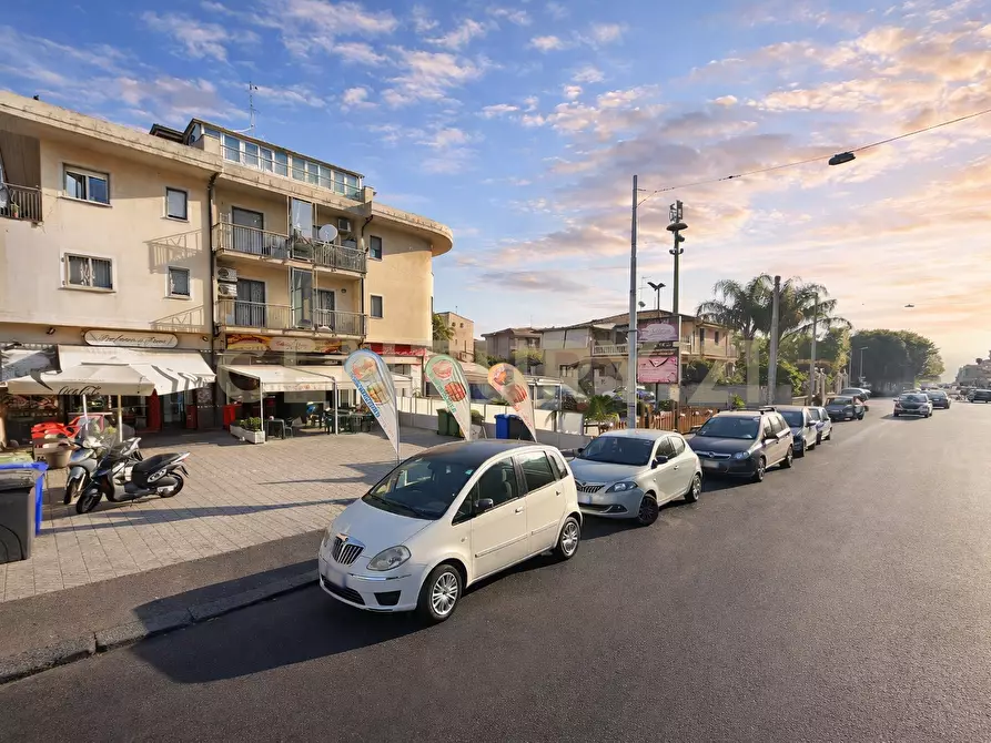 Immagine 38 di Pizzeria / Pub in vendita  in Viale Mario Rapisardi 646 a Catania