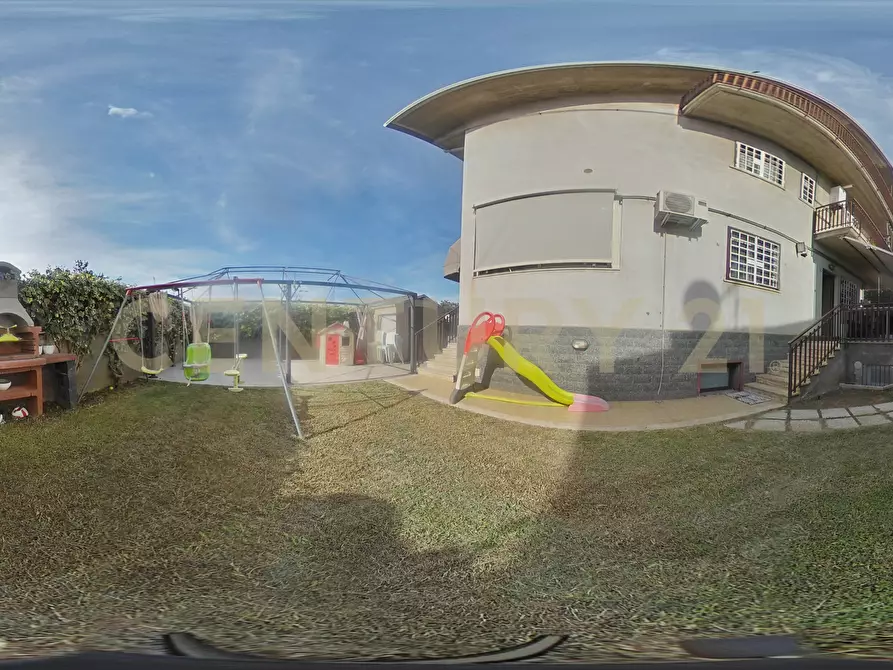 Immagine 12 di Casa semindipendente in vendita  in Via A. di Sangiuliano 42 a Sant'agata Li Battiati