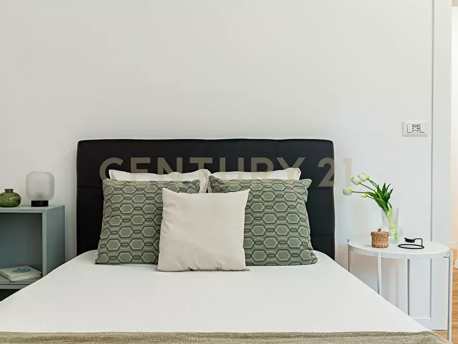 Immagine 24 di Appartamento in vendita  in Via Lampedusa a Roma