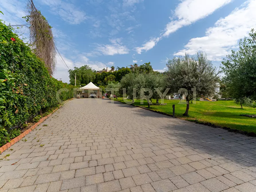 Immagine 2 di Villa in vendita  in Via Dietro Serra 2 a Viagrande